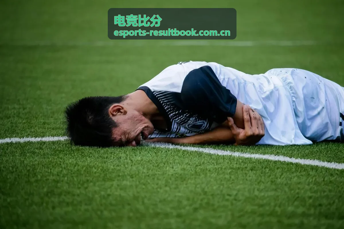 电竞比分复盘：龙团决策改变比赛走向